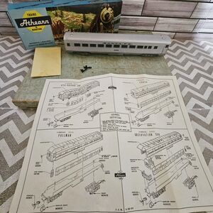 Athearn HO Scale #1811 Santa Fe Streamlined Coach Passenger Car 3150